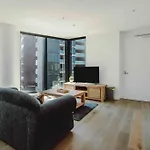 Melbourne Getaway 2Bdrm Parking Pool & Spa